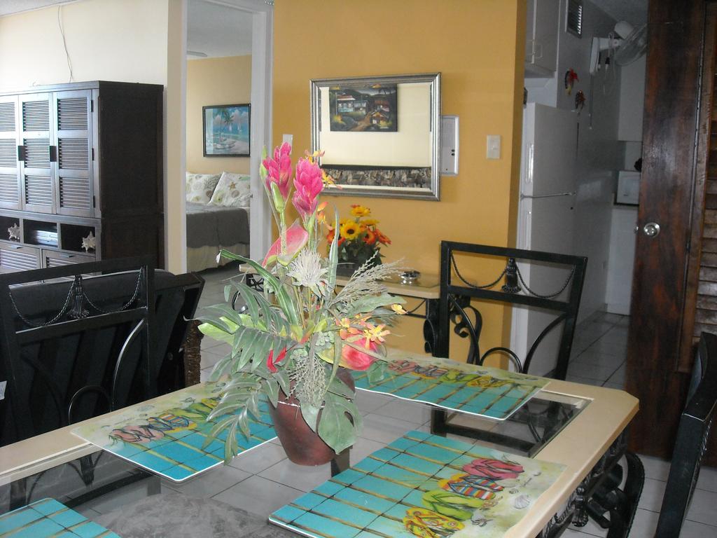 Ocean Front Apartment Luquillo Ngoại thất bức ảnh